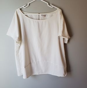 Banana Republic short sleeve cream blouse